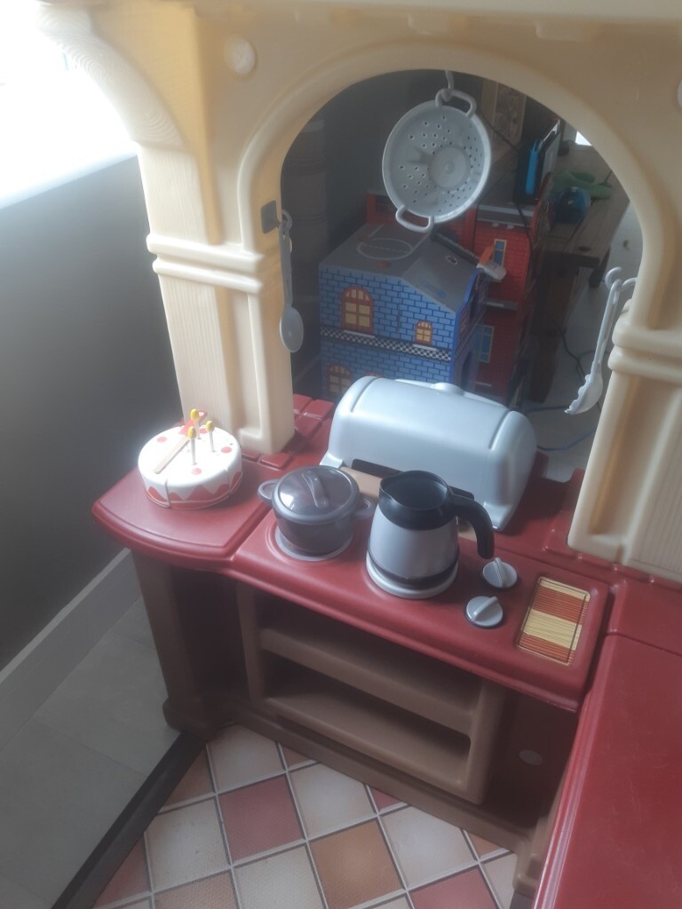 step 2 kitchen and grill